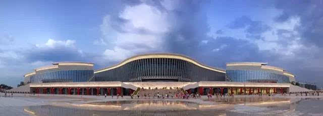 恩施州文化中心建設(shè)工程再起風(fēng)波，禮儀服務(wù)供應(yīng)商涉案被查